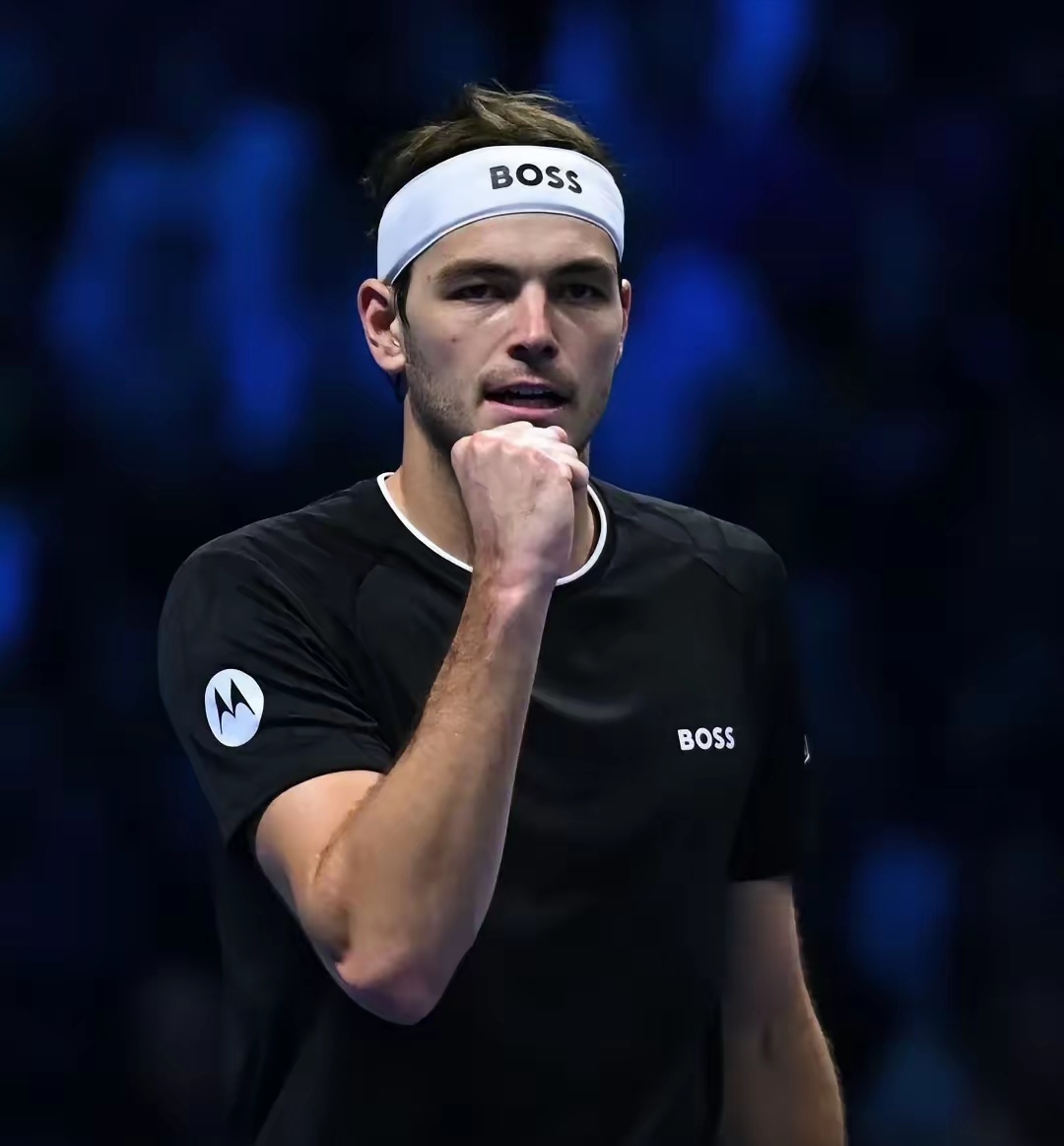 包含德约科维奇爆冷击败曼联，高光表现引爆全场！的词条九游娱乐